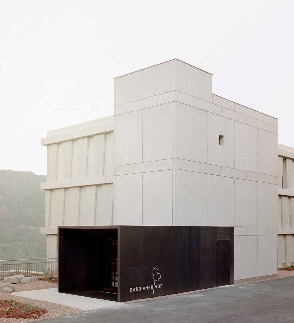Barbianerhof Apartments by Alpina Architects