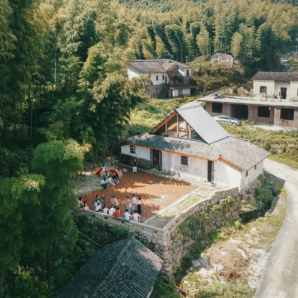 wanjian village childrens library by onearthstudio