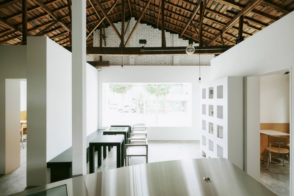 021 by Studio Studio
