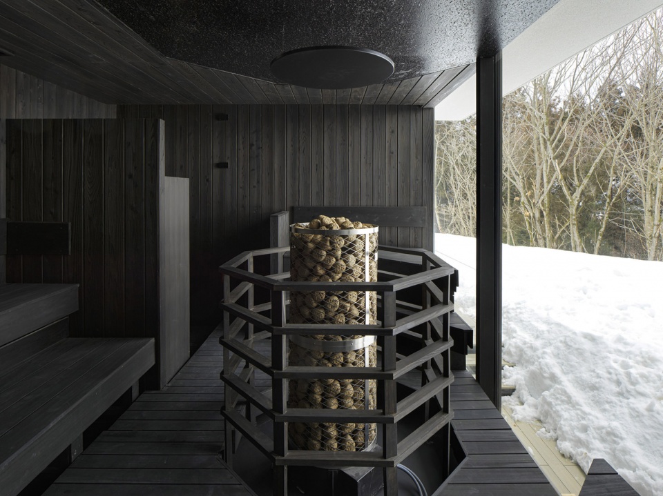 Snowpeak Field Suite Spa Headqurters by Kengo Kuma and Associates