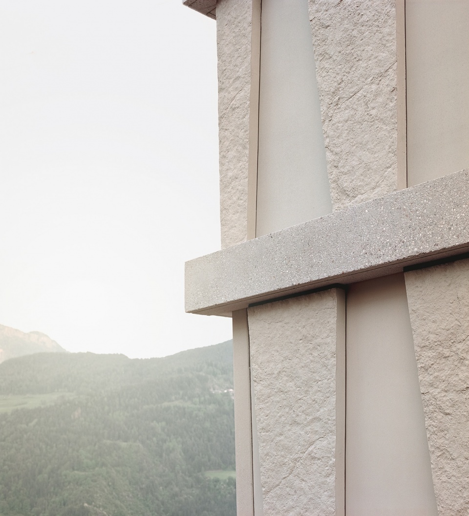 Barbianerhof Apartments by Alpina Architects