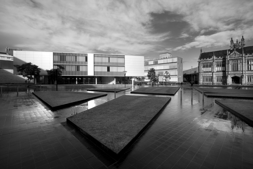 sydney university eastern avenue by turf design studio
