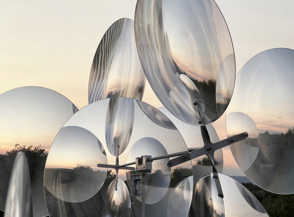 Lens Cloud by Vincent Leroy
