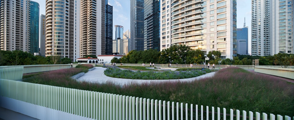 dongchang elevated passage by atelier z