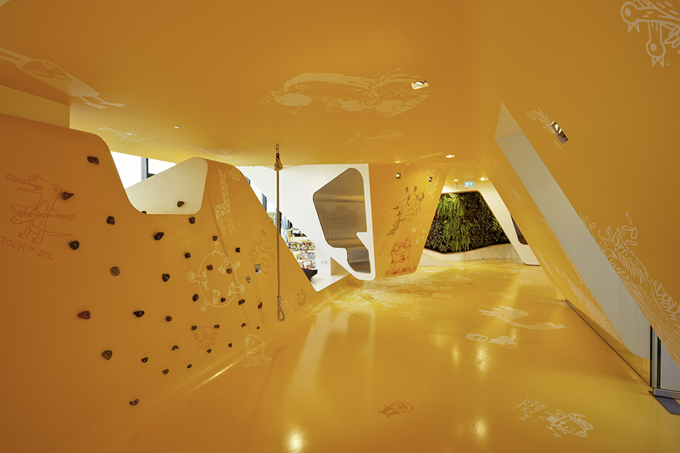 ku65 kids club by graft