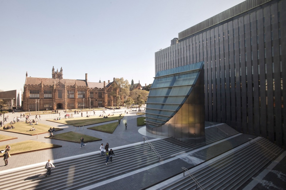 sydney university eastern avenue by turf design studio
