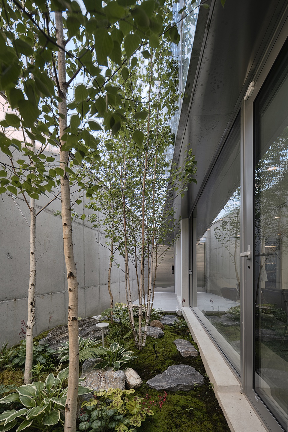 Metal facade by Archirie