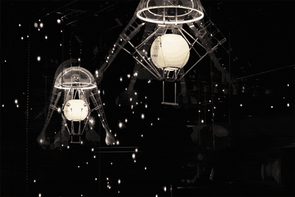 PULLME Dining and Bar Balance Design