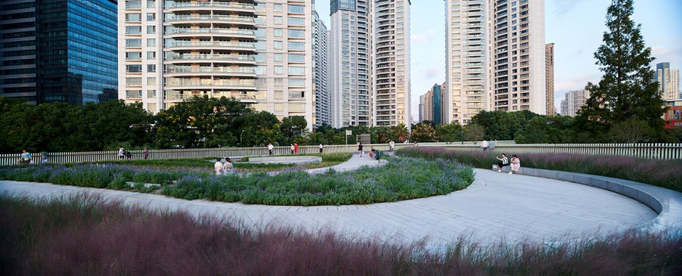 dongchang elevated passage by atelier z