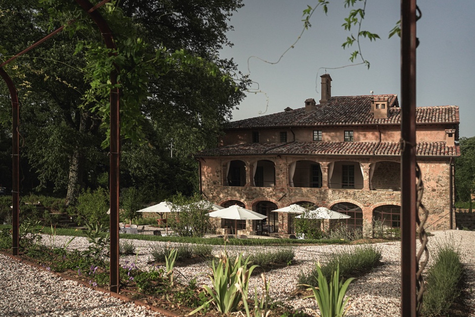vocabolo moscatelli hotel by jacopo venerosi pesciolini deisgn hotels