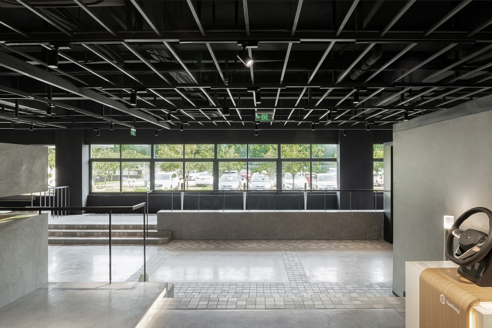 The Mountain City Showroom China by Studio DOTCOF