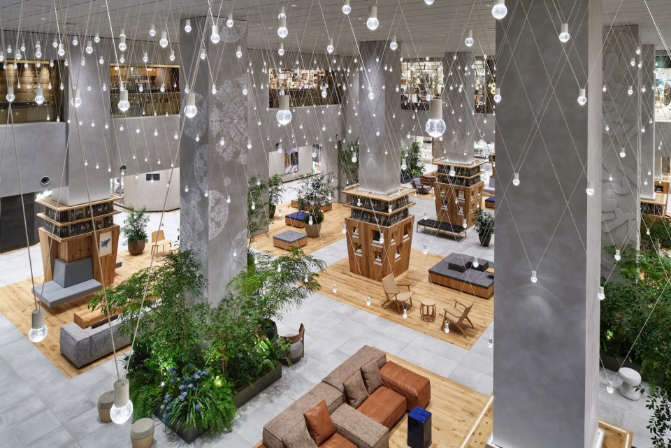 tamagawa takashimaya grand patio by yuko nagayama and associates