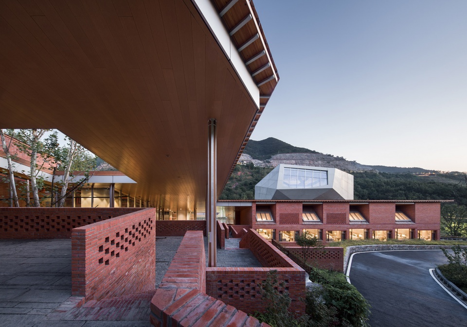 huanghuaan hotel china by rurban studio