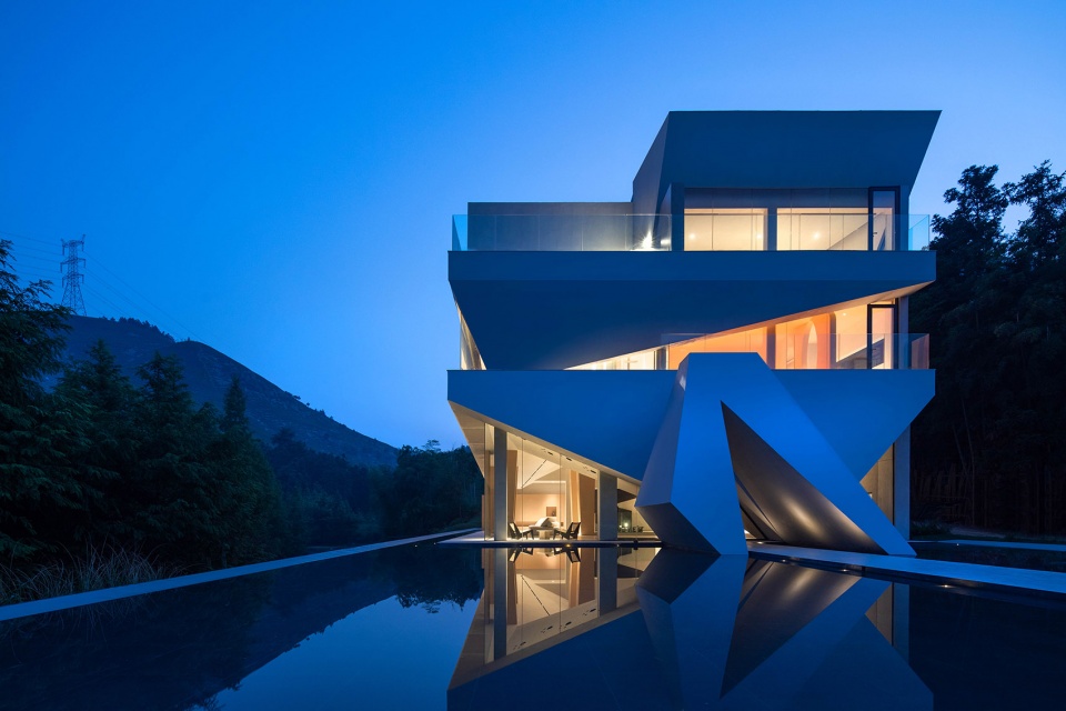 laiye hotel zodiac by atdesign