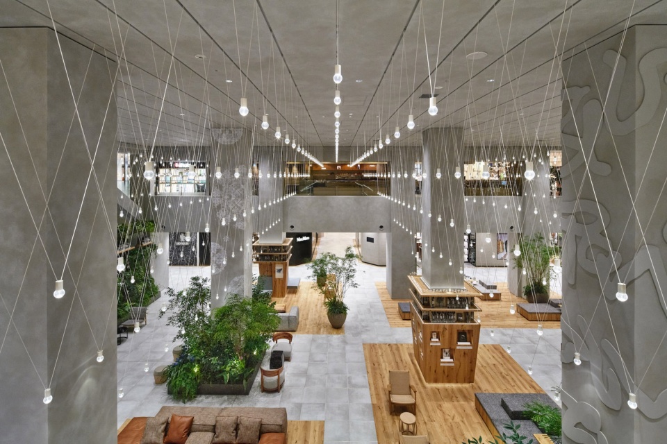 tamagawa takashimaya grand patio by yuko nagayama and associates