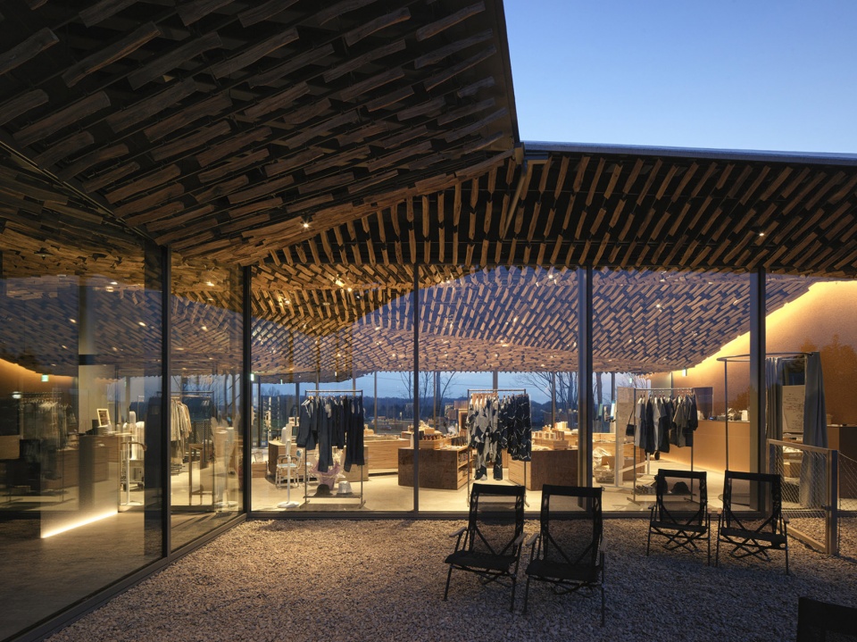 Snowpeak Field Suite Spa Headqurters by Kengo Kuma and Associates