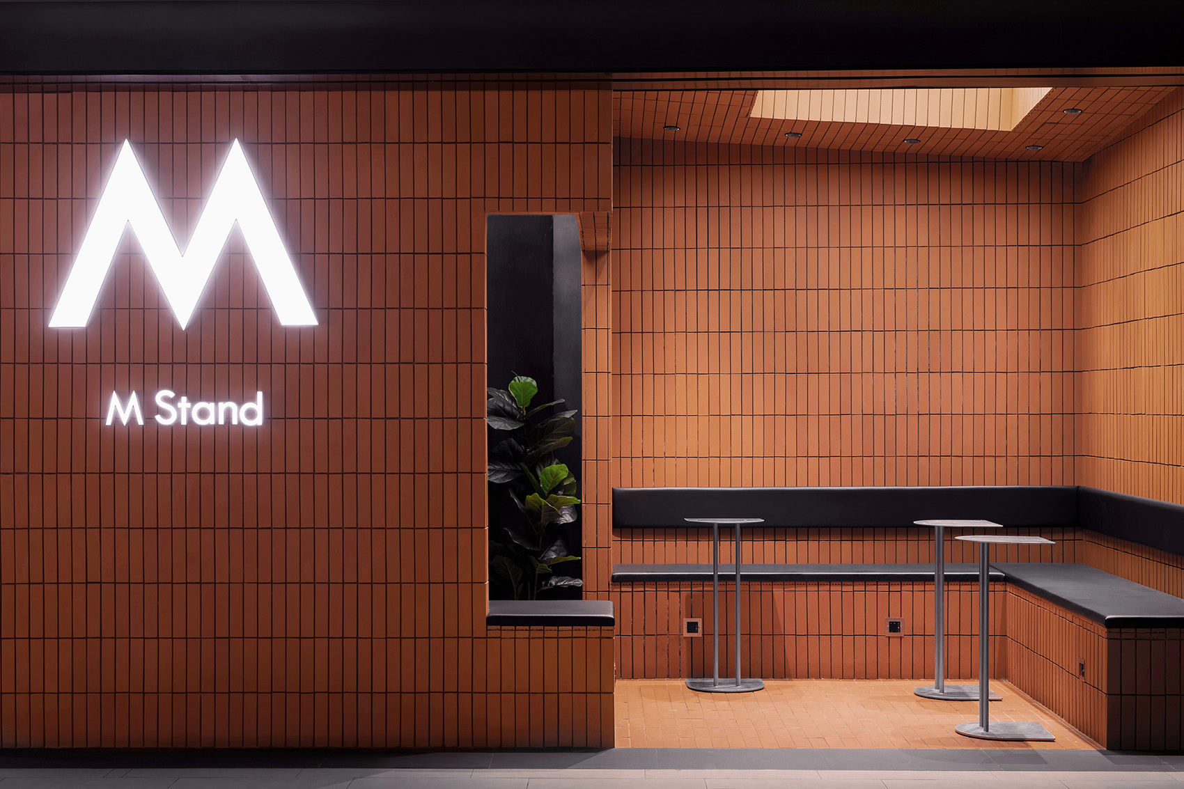 M Stand in K11 Shanghai by z15 studio - 谷德设计网
