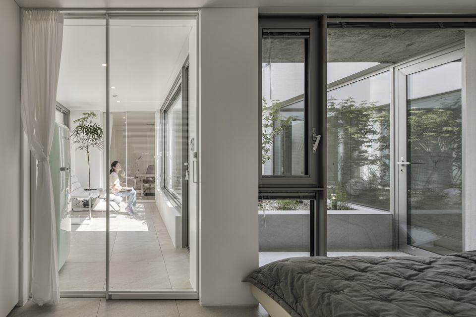 Metal facade by Archirie
