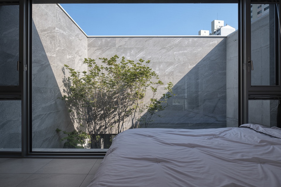 Metal facade by Archirie