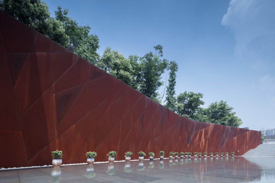 抗日战争最后一役纪念馆及胜利广场设计 / 同济大学建筑设计研究院