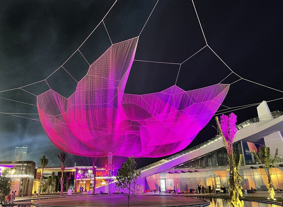 Earthtime Jeddah by Studio Echelman