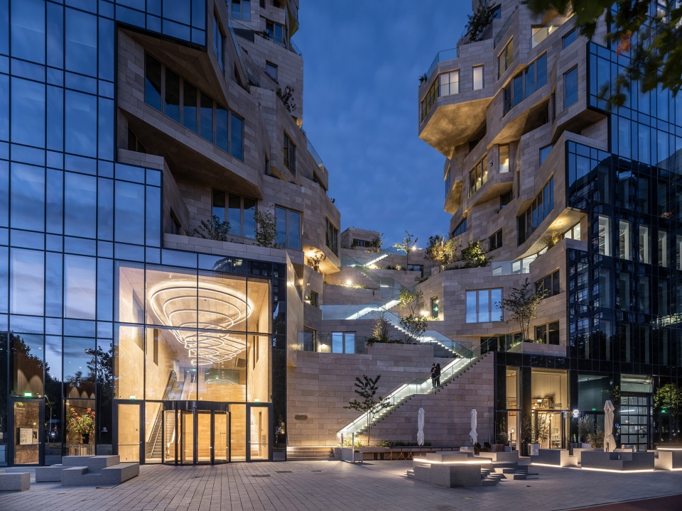 mvrdvs valley in amsterdam is open