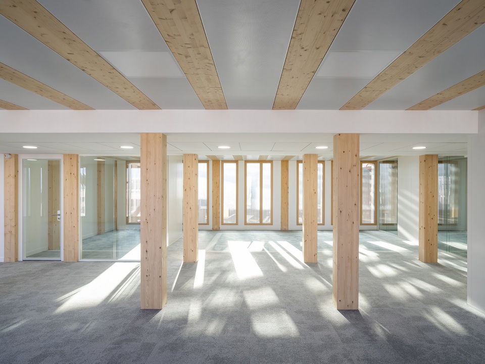 caisse depargnes head office by graam architecture