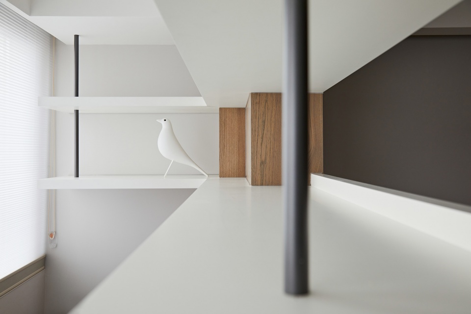 No Snail living China by T E N DESIGN