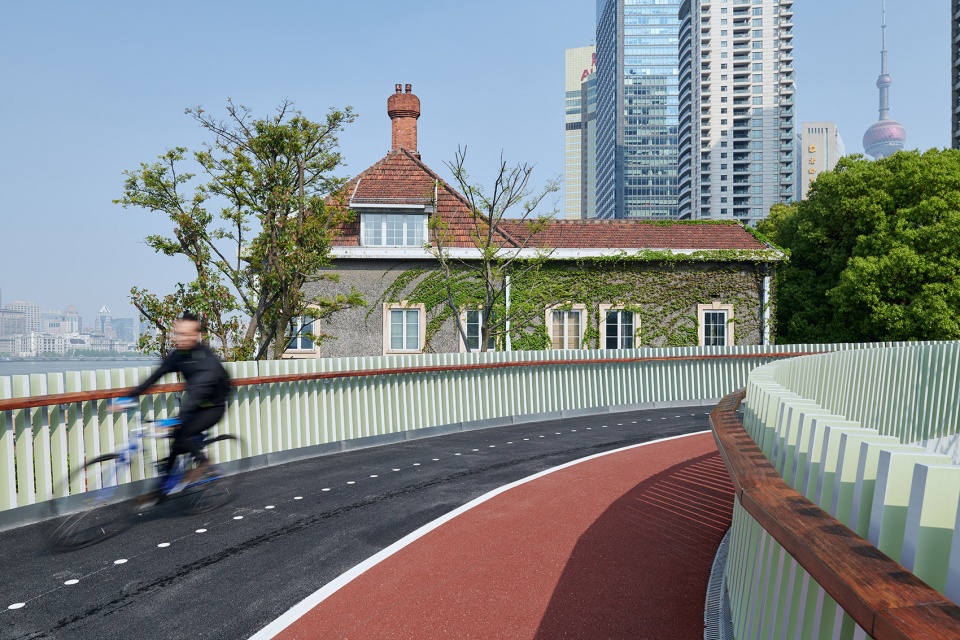 dongchang elevated passage by atelier z