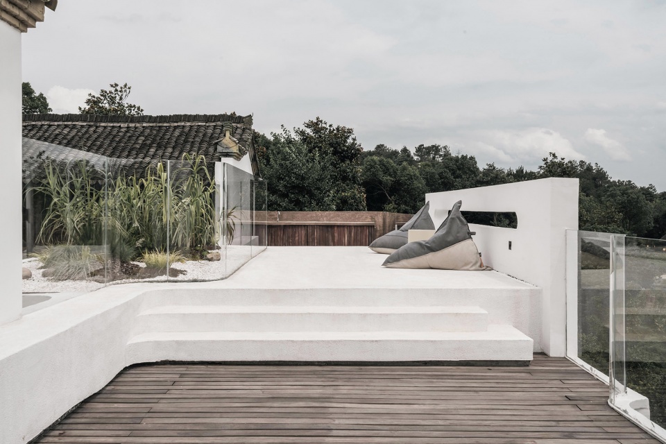 longwu building renovation by outlooker design