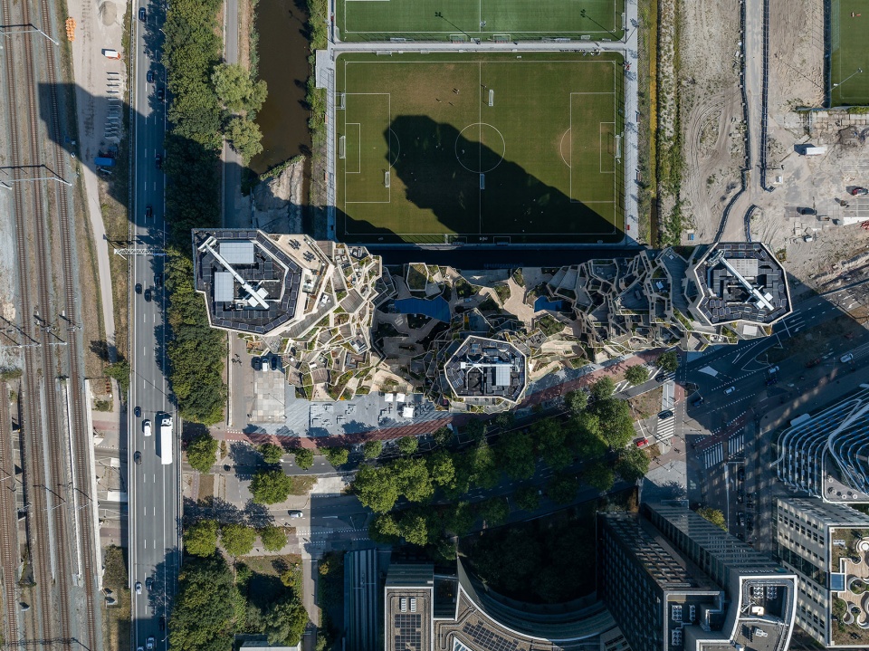 mvrdvs valley in amsterdam is open