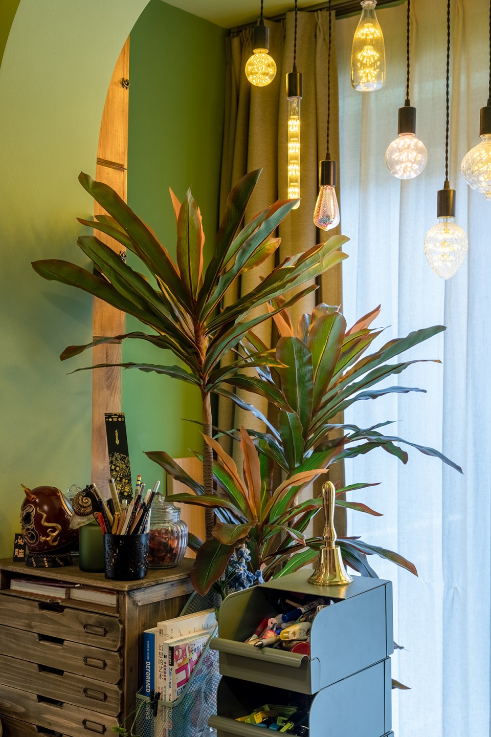 hand account blogger aguais home by lzarchitects