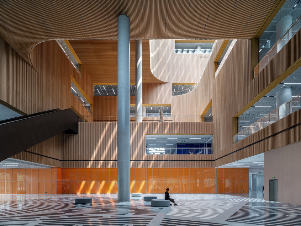 shanghai library east by schmidt hammer lassen architects