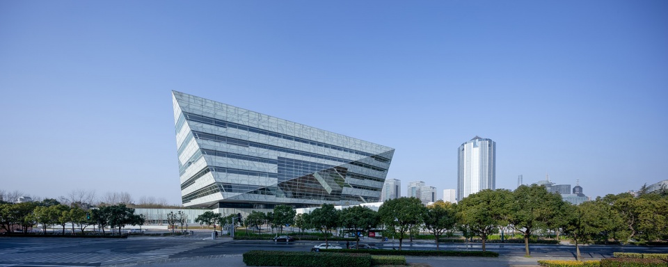 shanghai library east by schmidt hammer lassen architects