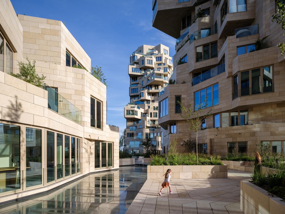 mvrdvs valley in amsterdam is open