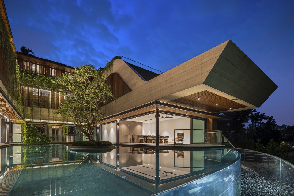Water Garden House by Wallflower Architecture Design