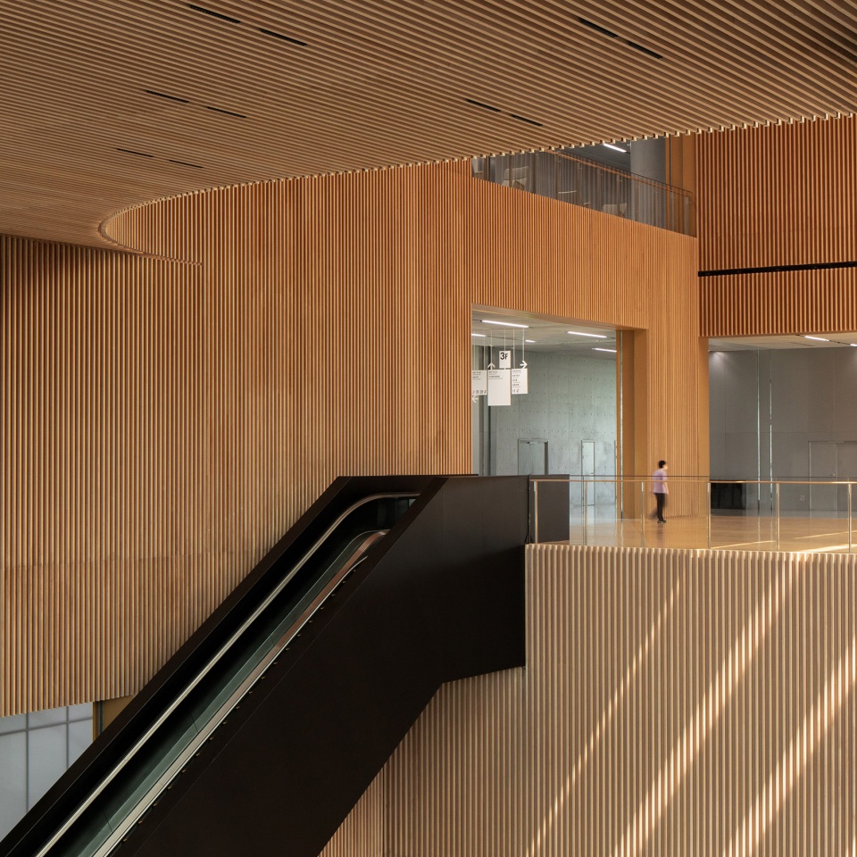 shanghai library east by schmidt hammer lassen architects