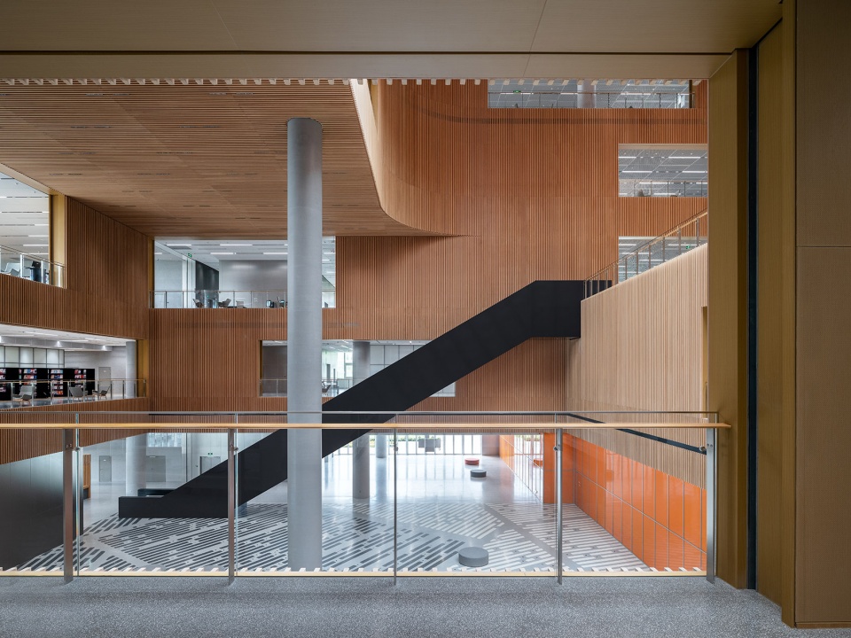shanghai library east by schmidt hammer lassen architects