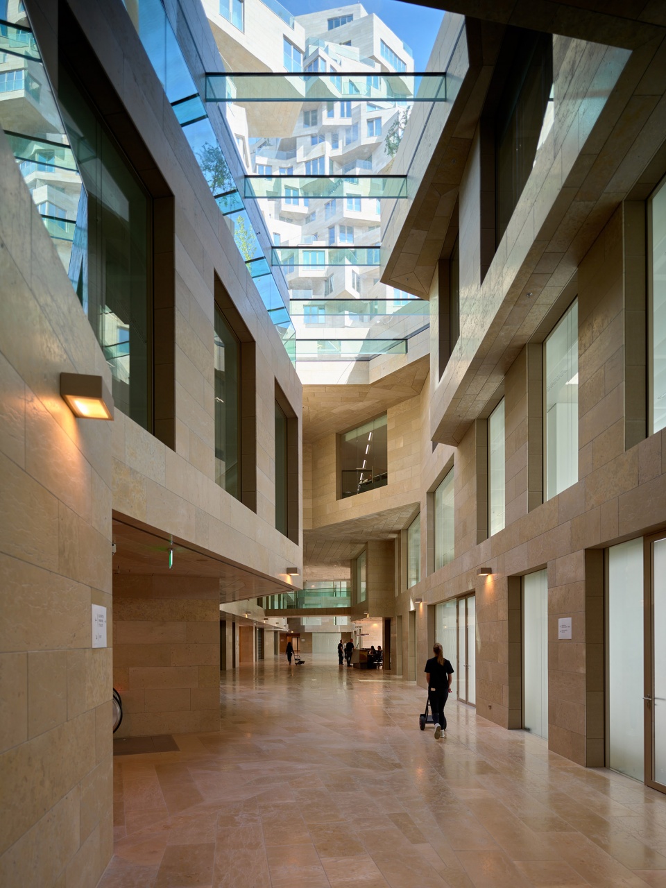 mvrdvs valley in amsterdam is open