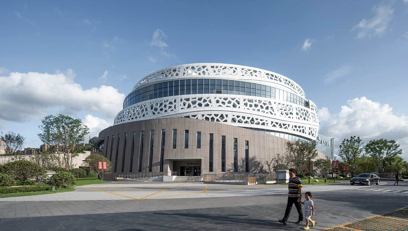 Hangzhou Canal Central Park (Phase II), China by ZHEJIANG PROVINCE