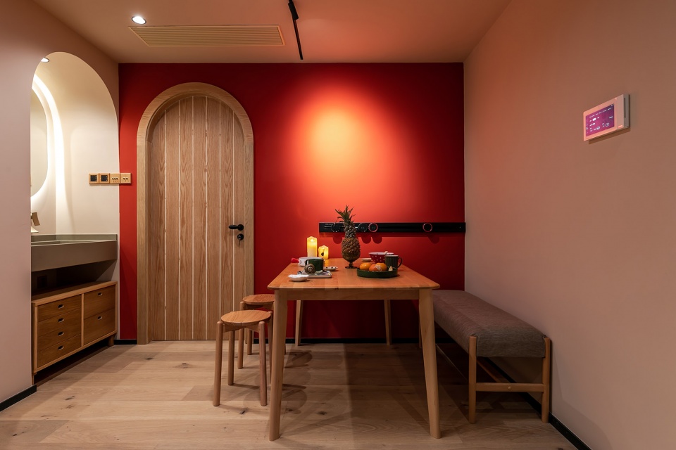 hand account blogger aguais home by lzarchitects