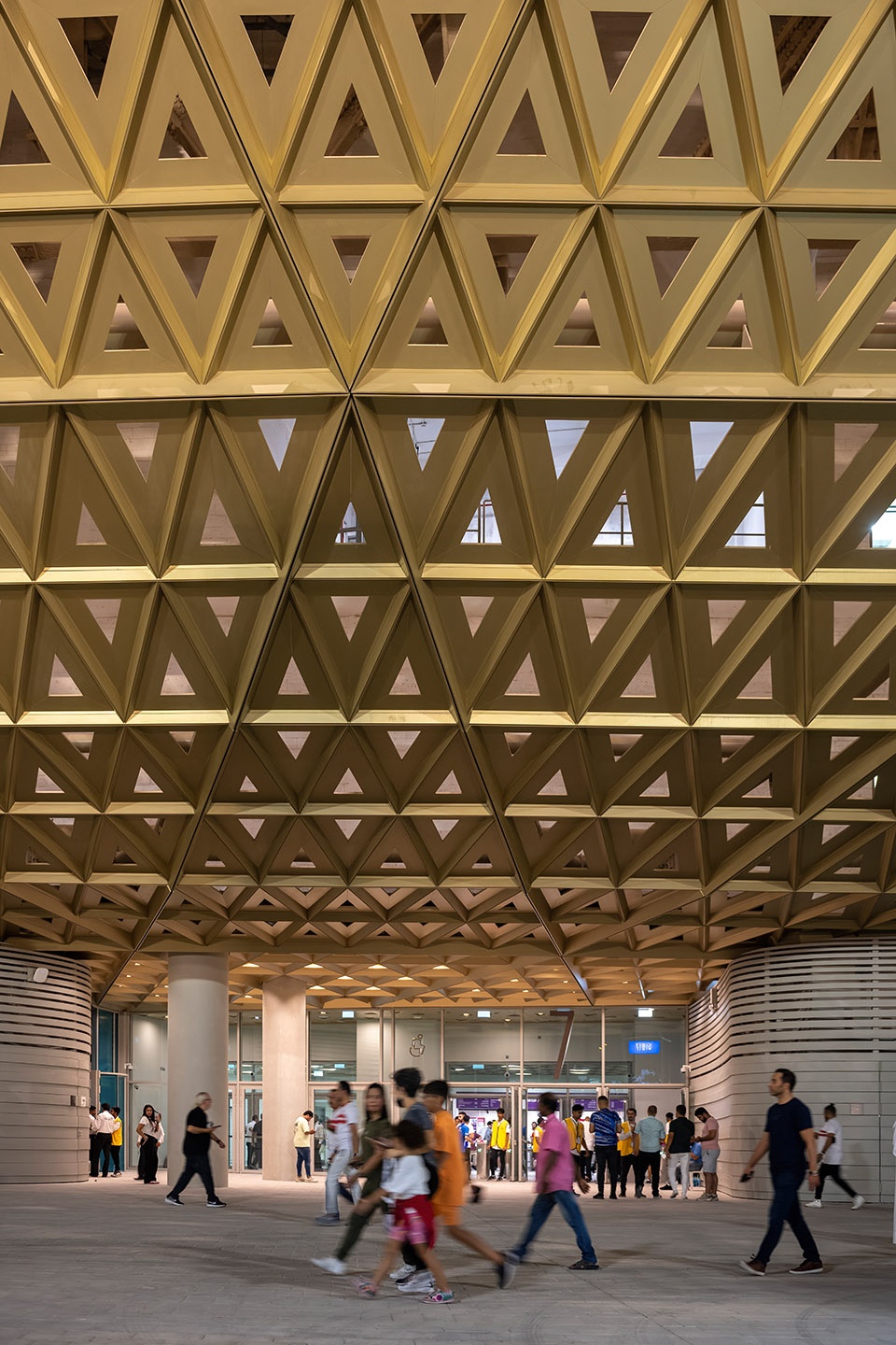 lusail stadium qatar by foster partners