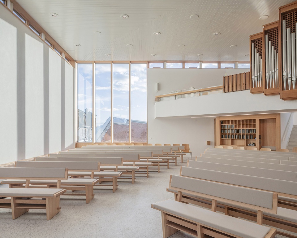 new apostolic church lausanne by local architecture