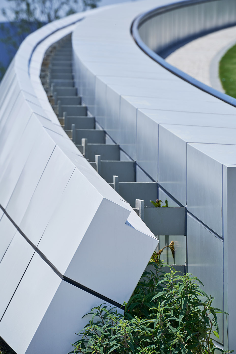 Hangzhou Canal Central Park (Phase II), China by ZHEJIANG PROVINCE