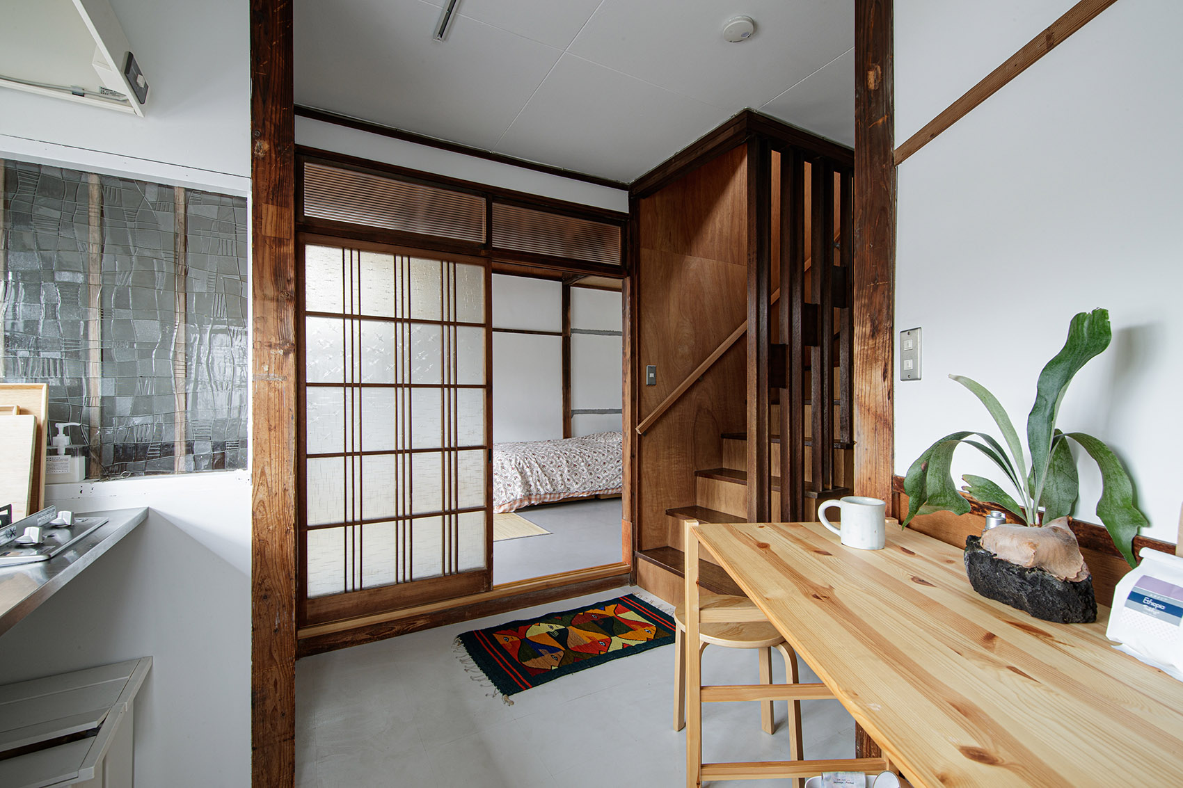 Rokukakubashi House, Japan by ROOVICE 谷德设计网