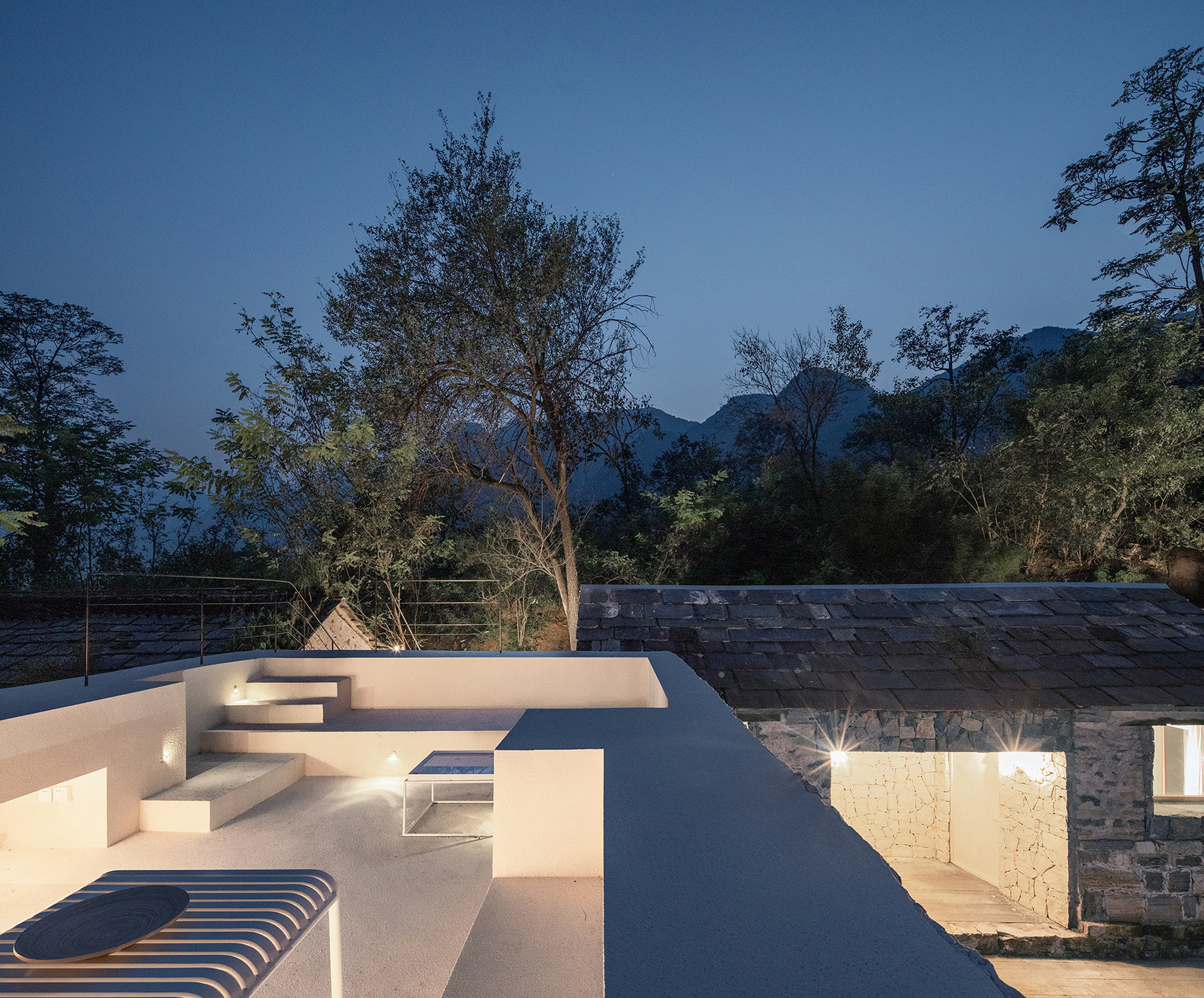 Mountain Dwelling, Beijing, China by STUDIO FSJ 谷德设计网