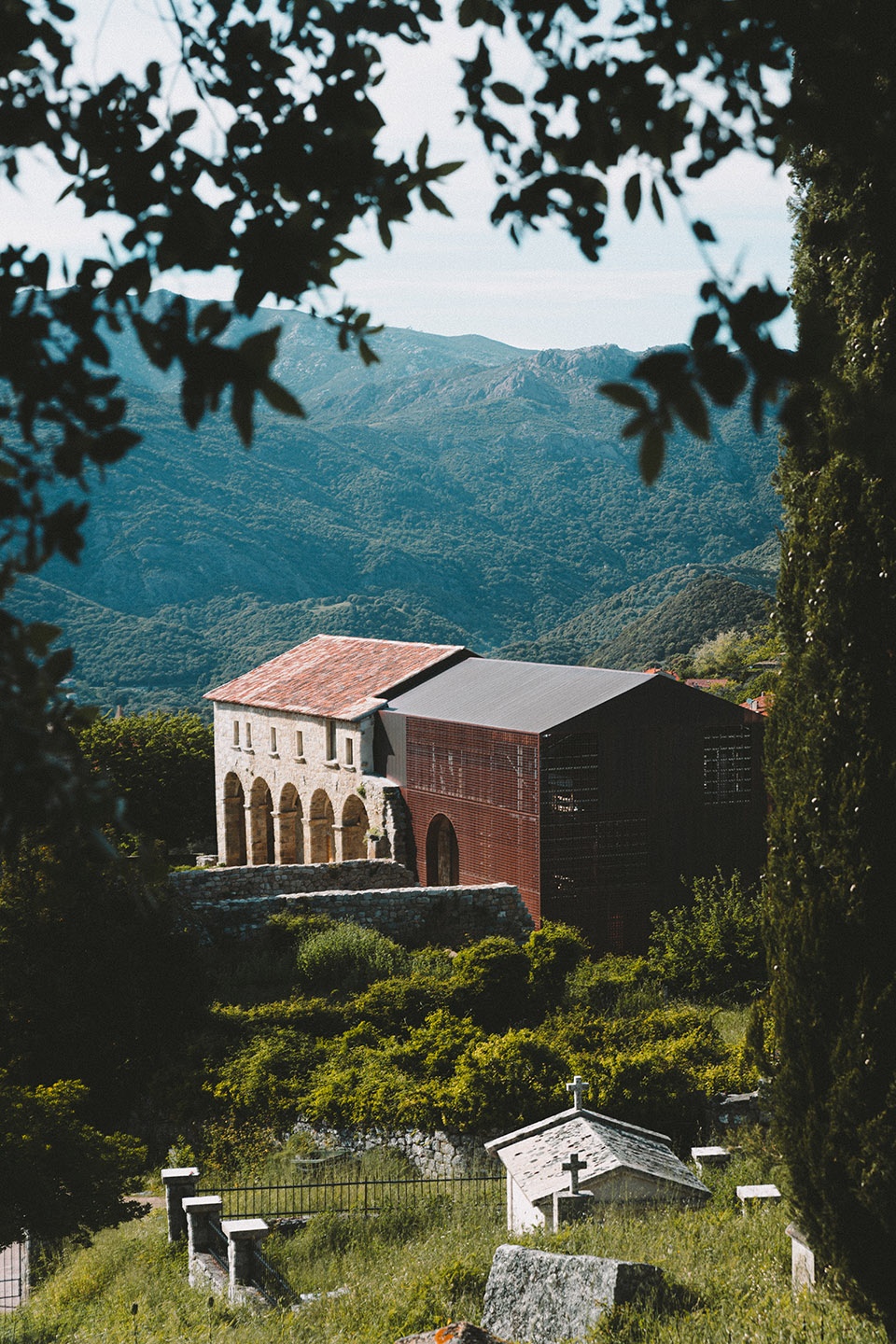 Convent Saint Francois AMELIA TAVELLA ARCHITECTS