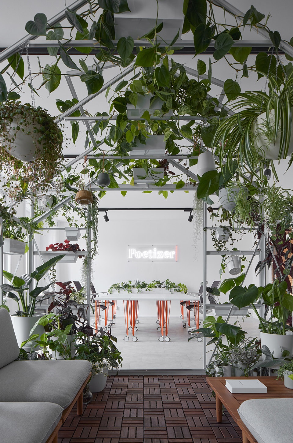 poetizer offices by tomas cisar johana sedlackova vamberska