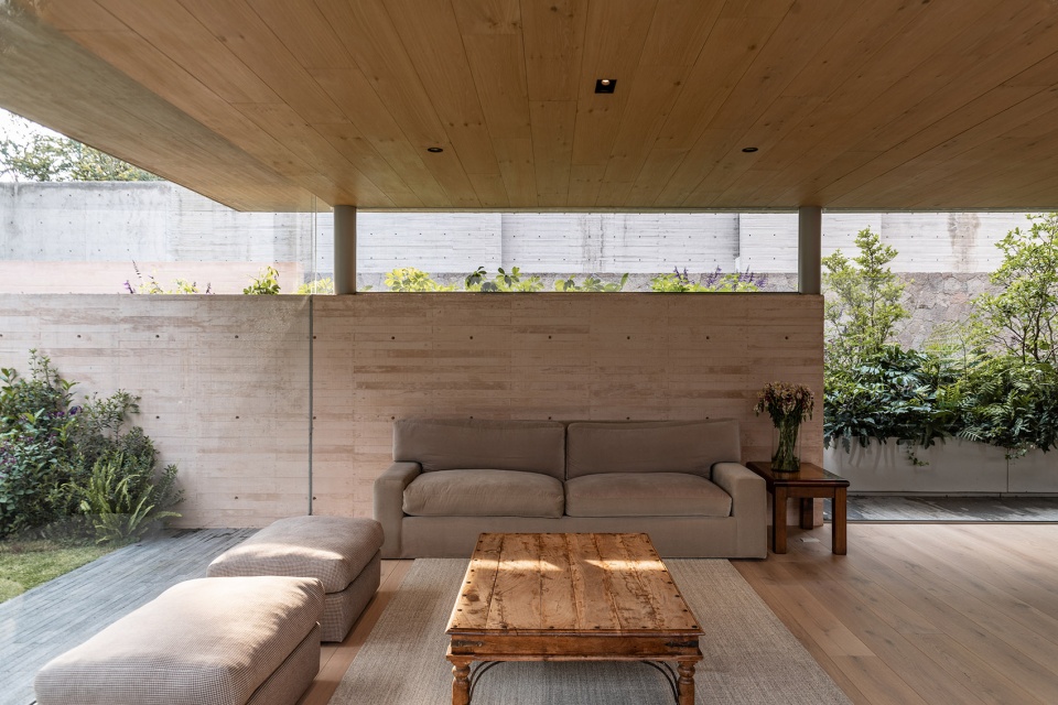 Casa Moya González Muchow Arquitectura