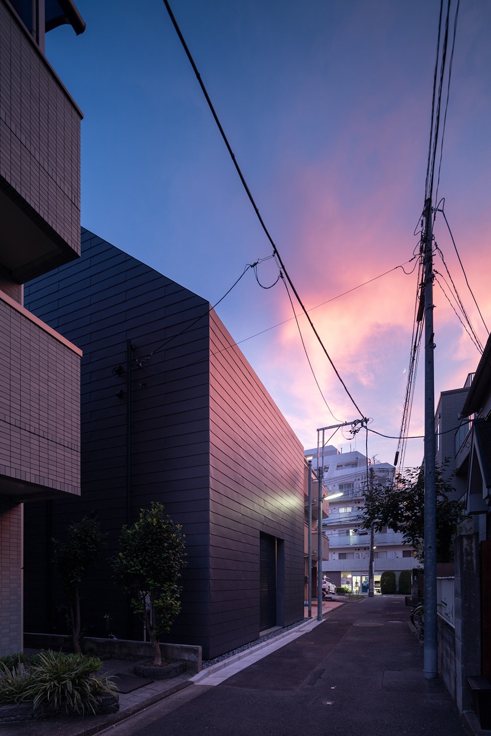 ESPACE by APOLLO Architects Associates
